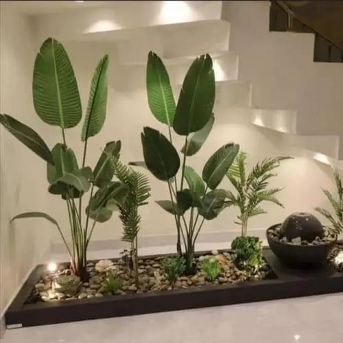 تحت الدرج (1)