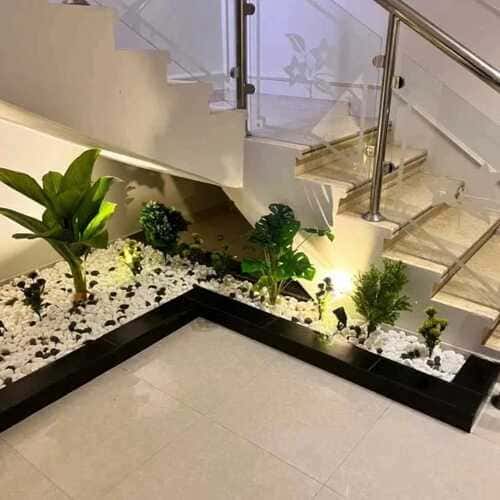 تحت الدرج (7)